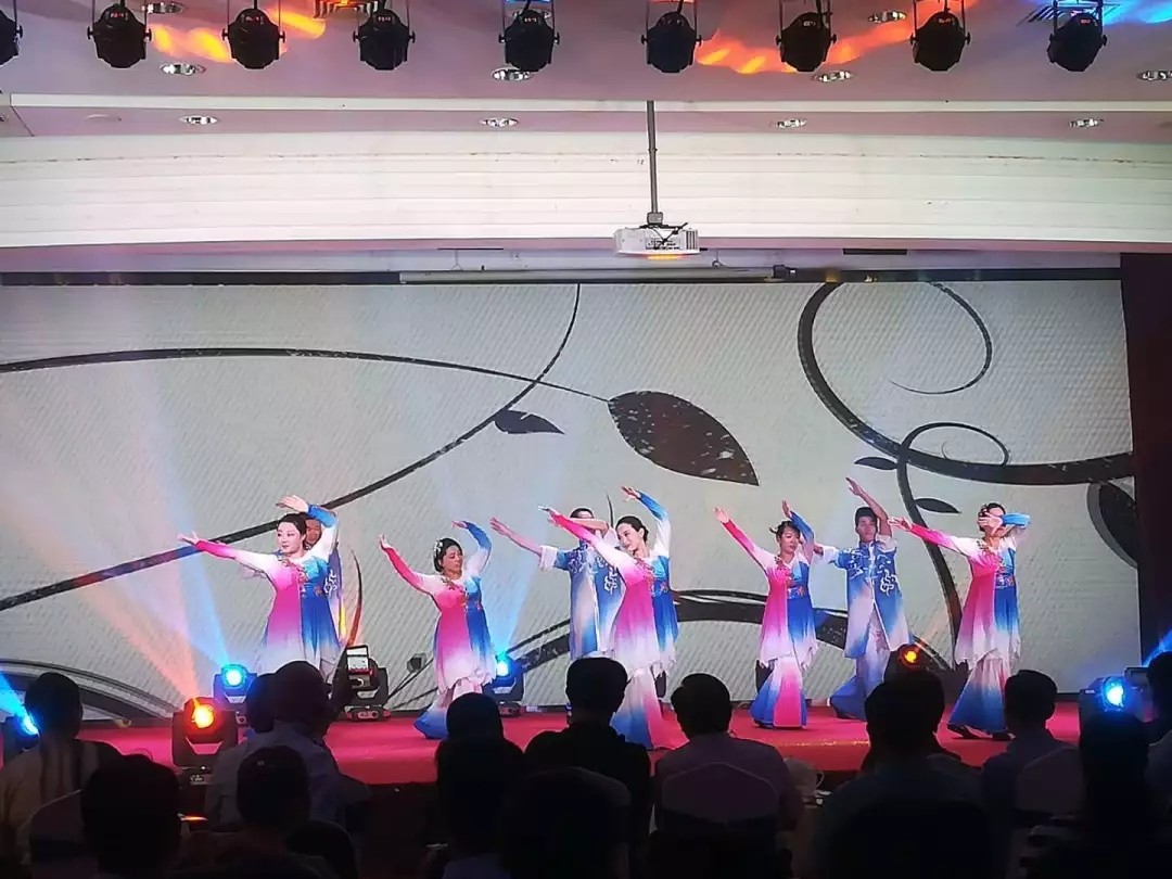 144645792.jpg 10.webp.jpg